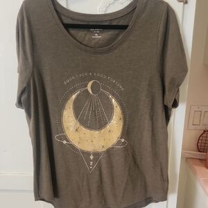 XL Lucky Olive Celestial Graphic Tee